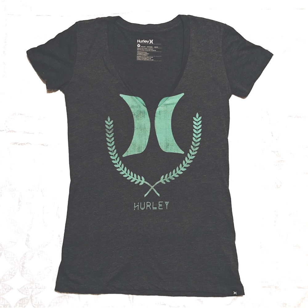 EUC Hurley graphic tee